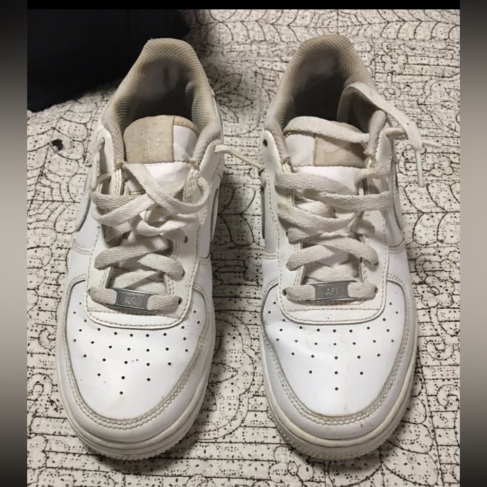 Nike Air Force 1 low in White - Size 6Y | UK 5.5 | EUR 38.5